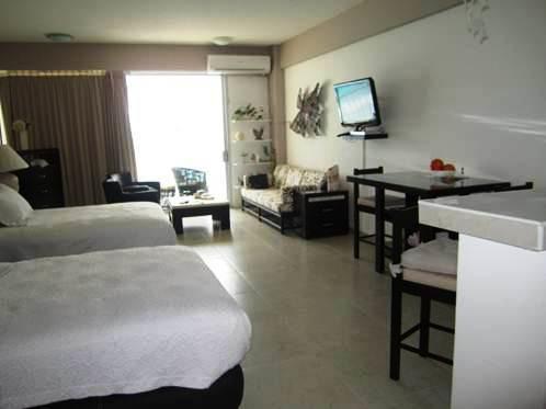 Beachfront Studio Carisa Y Palma Apartment Cancun Ruang foto